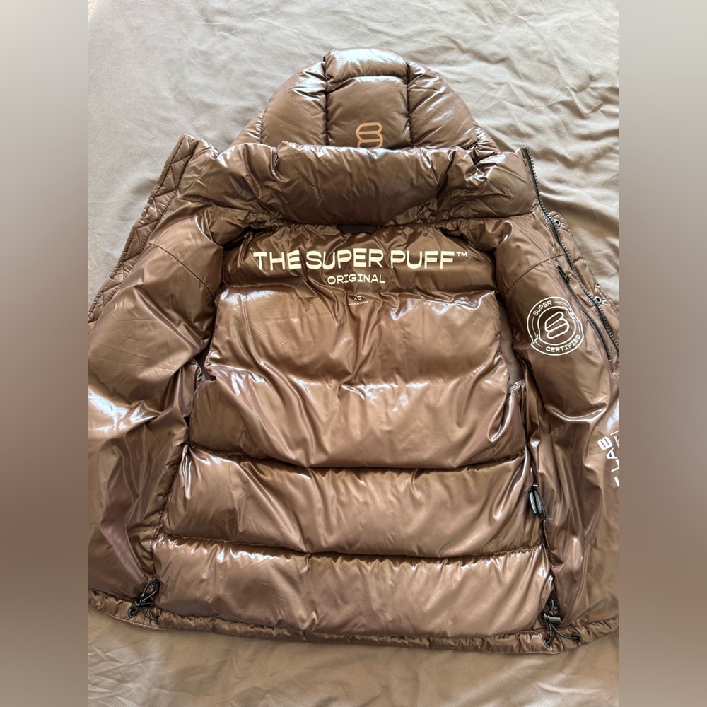 ARITZIA THE SUPER PUFF VEST HIGH GLOSS - Picture 6 of 8